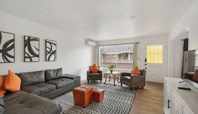 2Bd/1Bth Close To Shopping | Theme Parks | Eats!