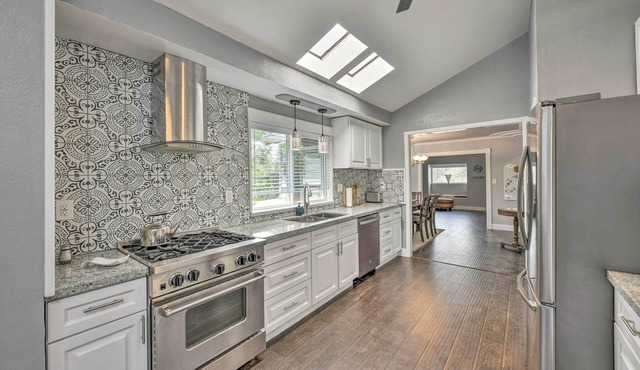 < 3 Mi to Dtwn: Placerville Home w/Outdoor Oasis