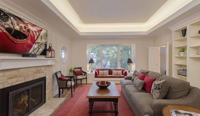 3831 Mar Rosas - Walk to Shops, Dining & the Beach