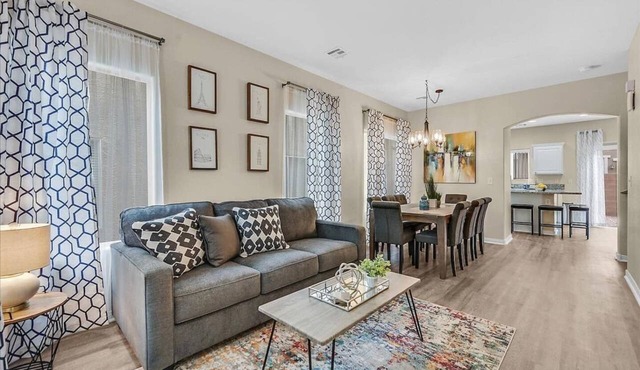 4BR Vegas Home | Pet Friendly Parking Near Strip
