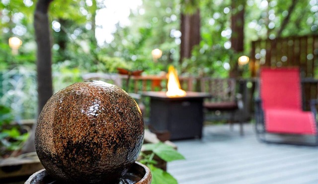 5 STAR-Russian River Romance Hot Tub Fire Table Dog–Guerneville Cottage