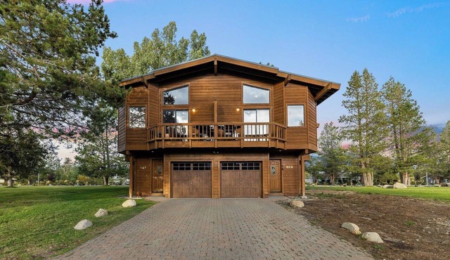 587 Danube Drive in South Lake Tahoe