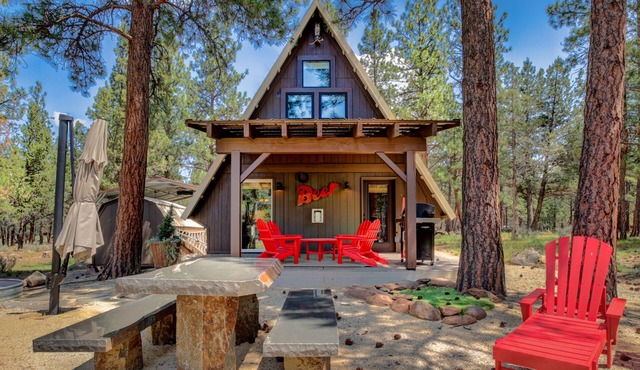 A-Frame Cabin on 4.5 Acres - HOT TUB, Dog Friendly!
