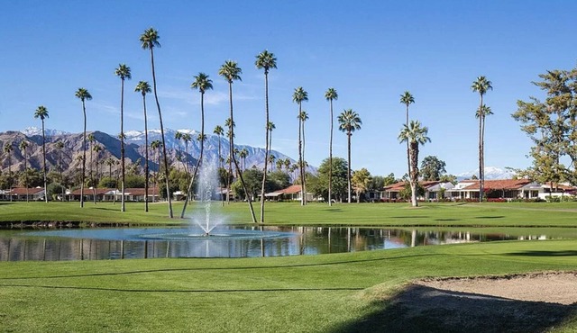 A true Paradise with STUNNING Views