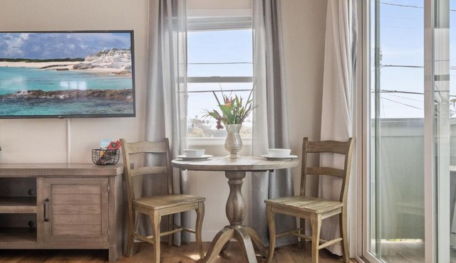 A4609b- Sunset Cliffs Dream Apartment
