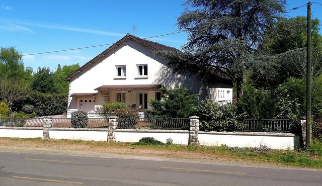 Accommodations in St. Bonnet Tronçais in Saint-Bonnet-Tronçais