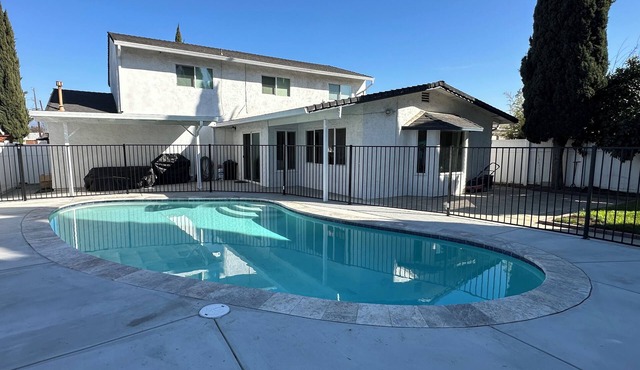 Accomodating 4-bedroom San Jose Home