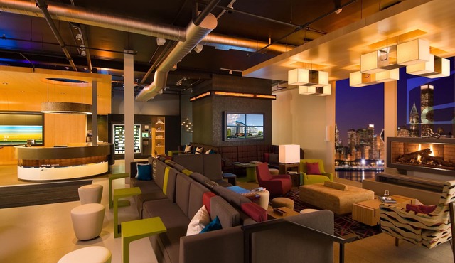 Aloft by Marriott Portland Airport at Cascade Station