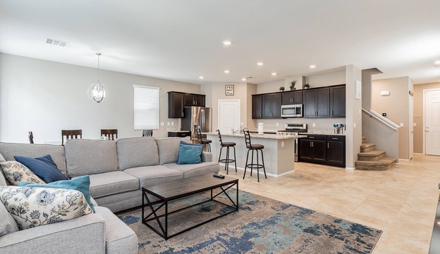 Amazing Southwest Home for 12 People
