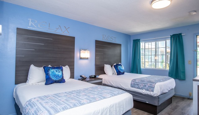 Aqua Breeze Inn