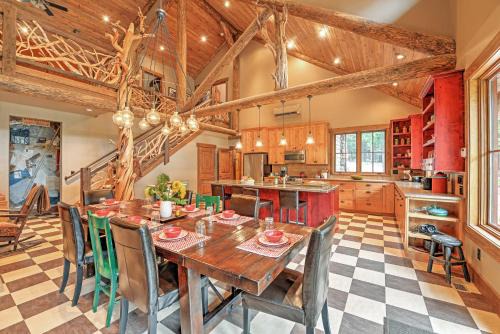 Ashland Lodge w/Lake Views & Game Room Loft