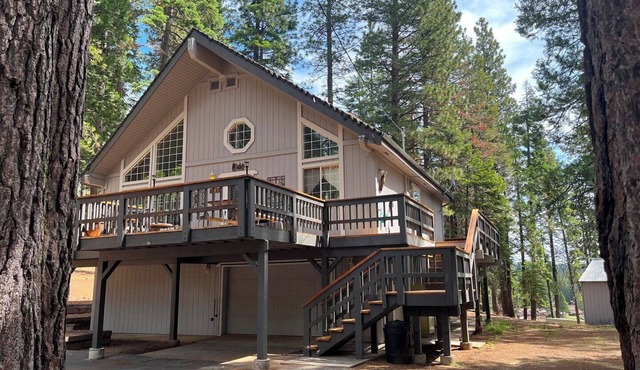 Baker's Lakeview in Lake Almanor, CA