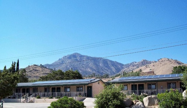 Barewood Inn & Suites