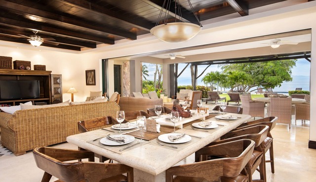 Beachfront, Ground Floor, PREMIER access, full time maid/cook in Punta de Mita