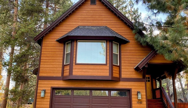 Beautiful modern house with warmth and charm, 9 min from Heavenly!