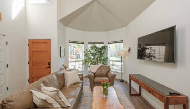 Birdie Abode