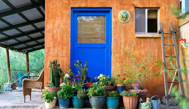 Blue Door Casita on Orchard Near Canyon Wilderness