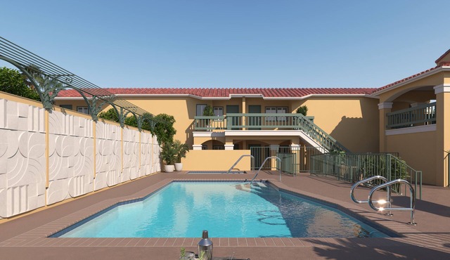 Boutique Hotel | Rooftop Ocean Views + Pool + Hot Tub | Walk to Everything