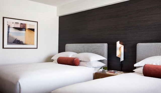 Boutique SF Escape | 2 Units | 0.5 mi to Ghirardelli Square & Loaner Bikes