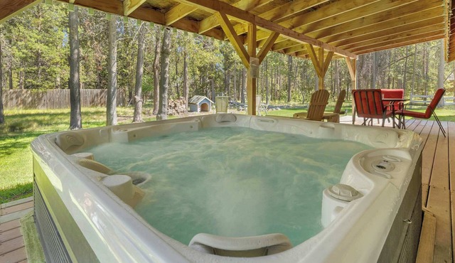 Cabin near Sunriver, Hot tub, fenced yard, pets ok