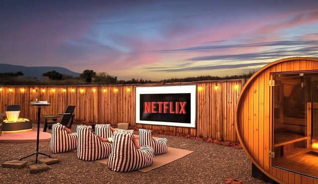 Cactus Hollow Desert Resort~Spa~Sauna~Cold Plunge~Outdoor Theatre~Game Room~Golf