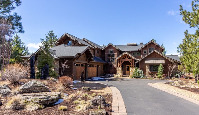 Caldera Springs Retreat | Sleeps 14, Theater - SUNS86