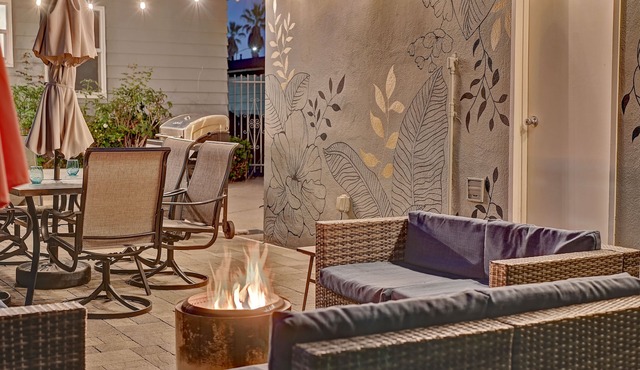Calming Sanctuary near attractions/beaches and LAX