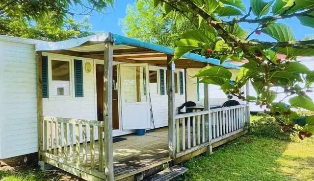 Campsite Quercy Vacances* - 3-room mobile home for 4 people