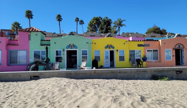 Capitola Venetian (Mouse House) - Beach front - Unit #3