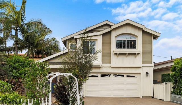 Capo Beach Coastal Retreat/4 Bedrooms 4 Bath/Near Harbor & Surf