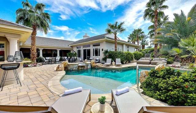 Casa Del Sol - Private Courtyard w/Pool & Incredible views of PGA West. #241306 6br