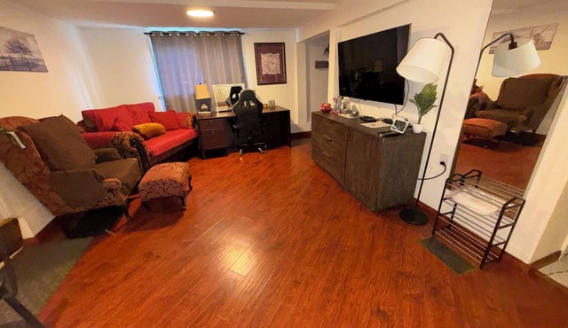 Central 1BR 1BA – 0.5 mi to Downtown Sacramento