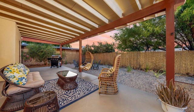Central & Cozy/Near Alvernon Park/1 BR 1 BA