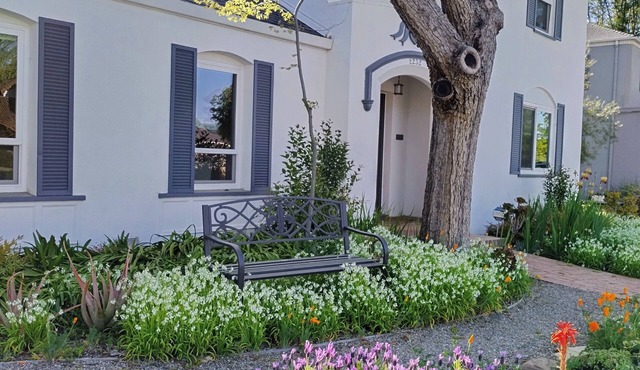 Charming and spacious 3 bedrooms and 2 baths home on a peaceful Street