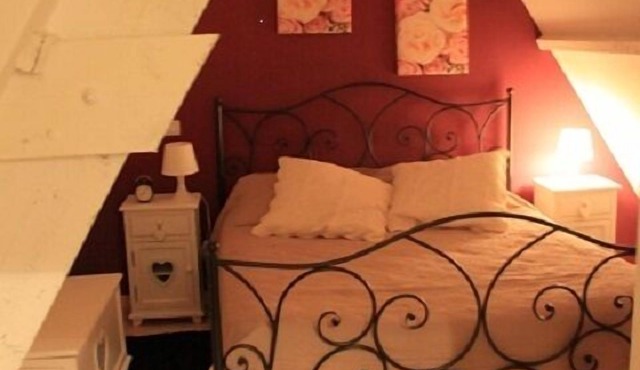 Charming Cottage 6 people with indoor Spa and outdoor pool in Saint-Éloi-De-Fourques