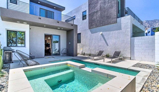 Chic Desert House with Private Pool and Spa
