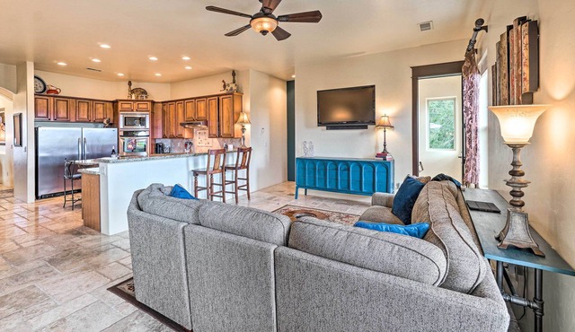 Chino Valley Retreat w/ Home Gym + Sauna!