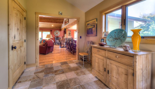 Come & Experience Montana Hospitality in Beautiful Big Sky Country.
