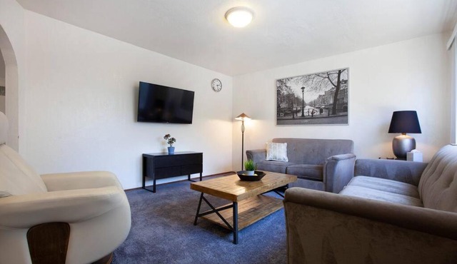 Convenient 2BR Walk To Bart 10 Min To Berkeley