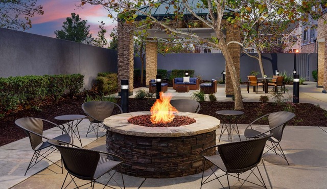 Courtyard by Marriott Sacramento Folsom