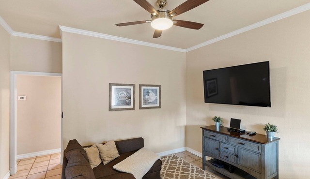 Cozy Home in the Sacramento Suburbs!
