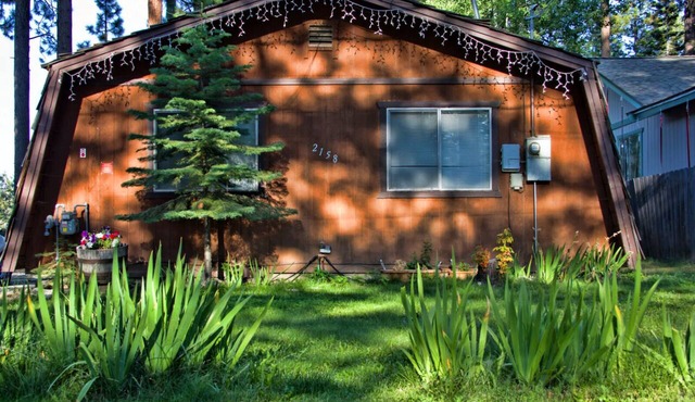 Cozy Tahoe Cabin with EV charger
