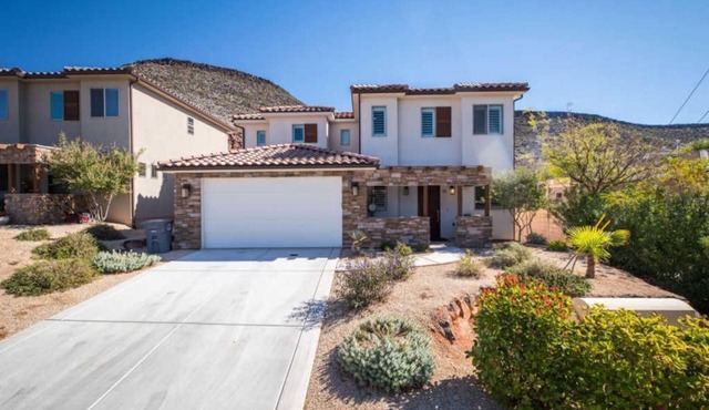 Cozy Tuscan Villa in St. George!