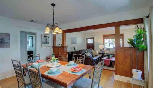 Cozy University 3 Beds, 5 Baths in Riverside CA