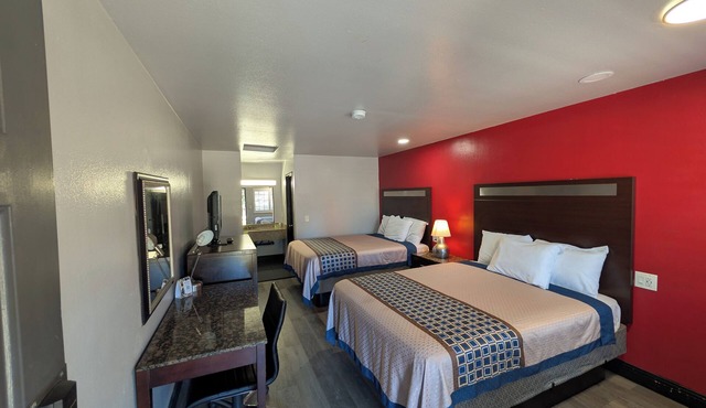 Crossroads Inn - Downtown Sacramento