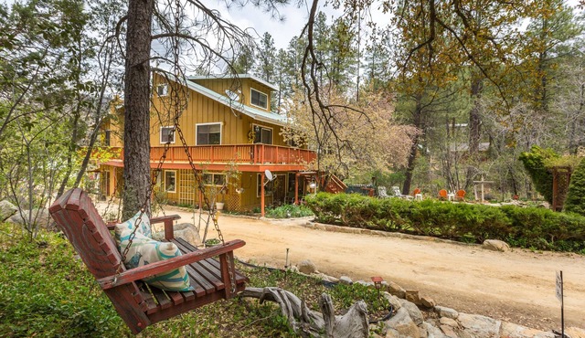 Crown King Cabins Suites and Bunkhouse