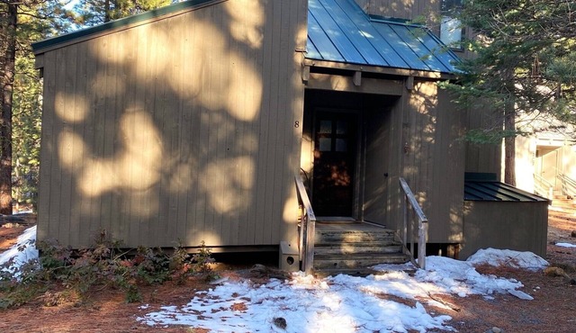 Cute & Cozy Cabin in Black Butte Ranch