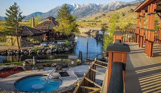 David Walley's Resort, 2br suite, Sunday check-in