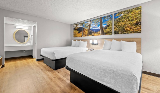 Days Inn by Wyndham Buena Park