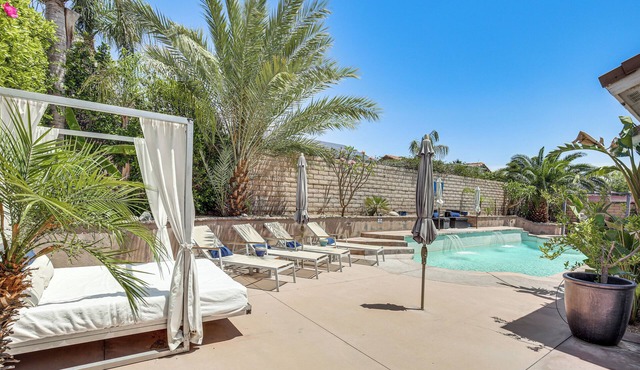 Desert Sophistication: Saltwater Pool, Spa, Cabana